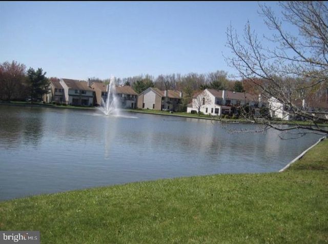86-B RED CEDAR CT #B, Mount Laurel, NJ 08054