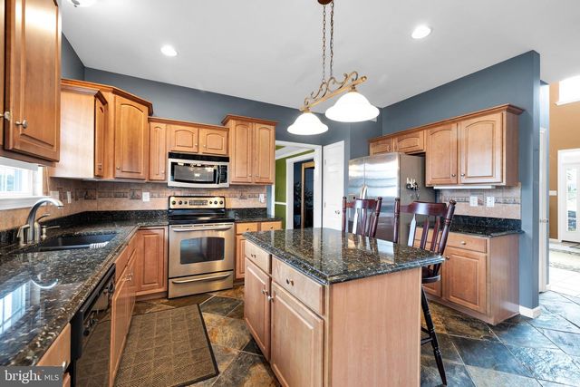 1014 JOSEPHINE DR, Temple, PA 19560