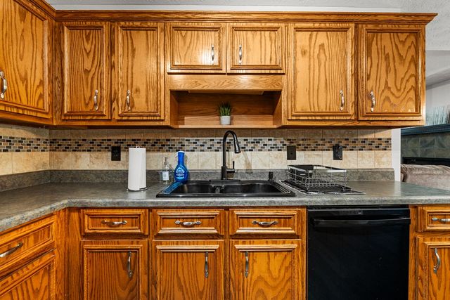 32 Lee Road 2108, Phenix City, AL 36870
