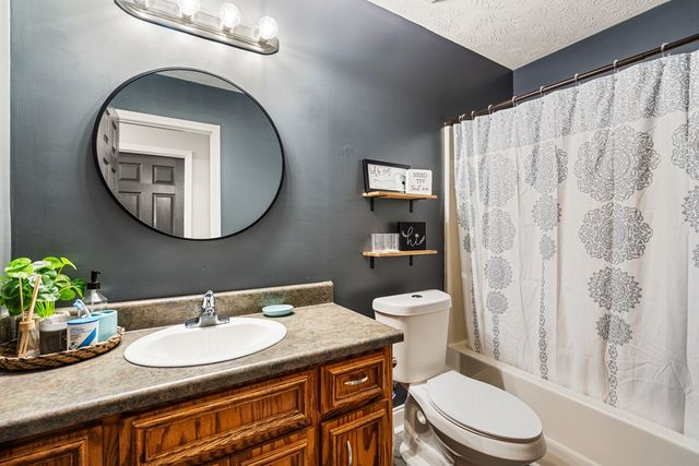 32 Lee Road 2108, Phenix City, AL 36870