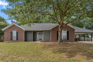 32 Lee Road 2108, Phenix City, AL 36870