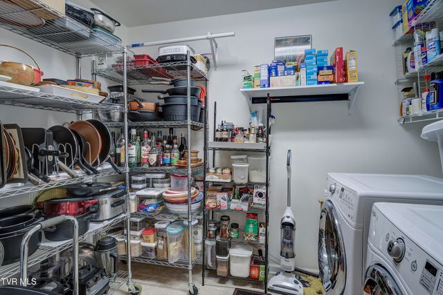 404 East Mountain View Road 104, Johnson City, TN 37601