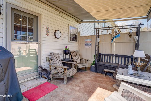 404 East Mountain View Road 104, Johnson City, TN 37601