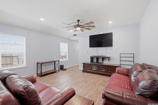 4219 THYME GDN, Von Ormy, TX 78073