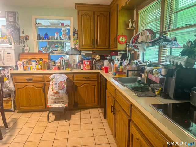 140 Bailey Avenue, Meriden, CT 06451
