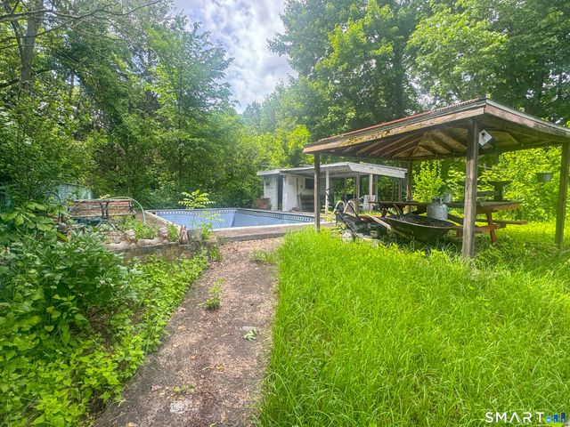 140 Bailey Avenue, Meriden, CT 06451