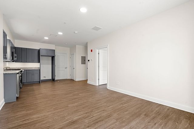 10 Franklin Ave 204, Revere, MA 02151