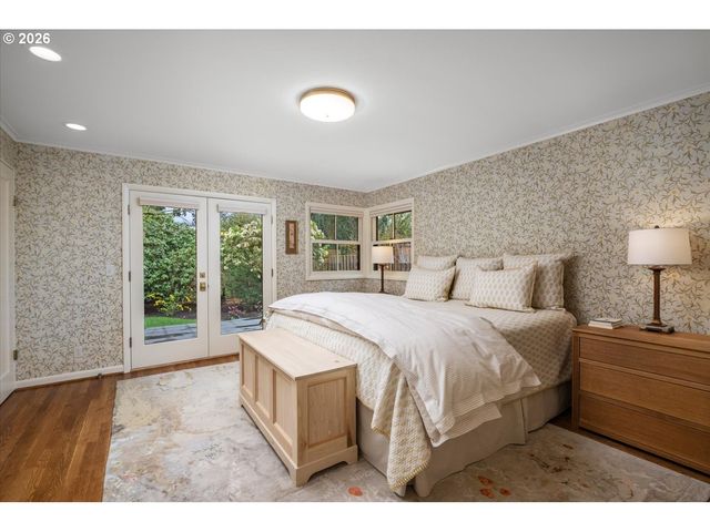 9792 Sw ARBORCREST Way, Portland, OR 97225