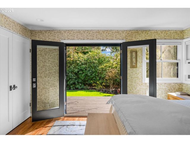 9792 Sw ARBORCREST Way, Portland, OR 97225