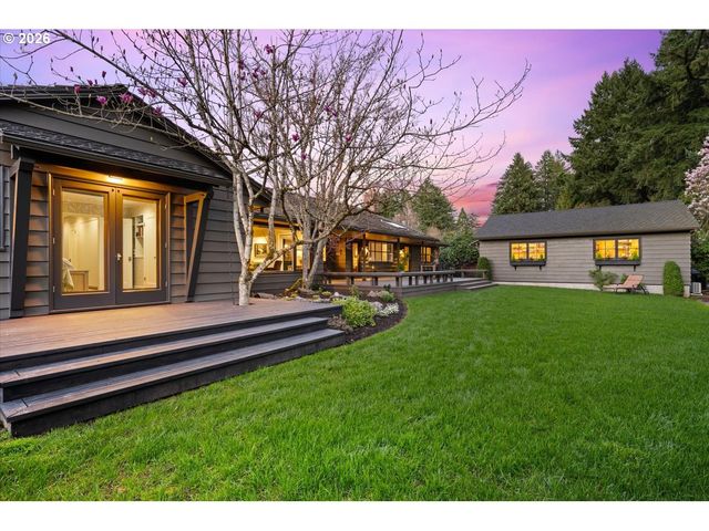 9792 Sw ARBORCREST Way, Portland, OR 97225