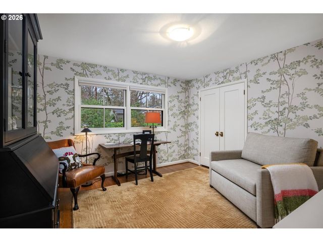 9792 Sw ARBORCREST Way, Portland, OR 97225