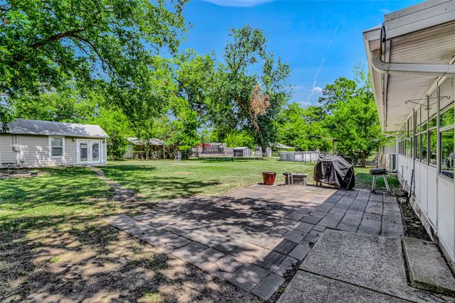 112 Oak Drive, Terrell, TX 75160