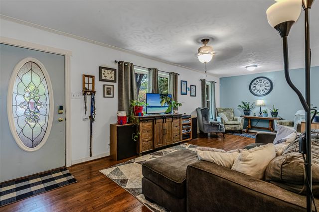 112 Oak Drive, Terrell, TX 75160