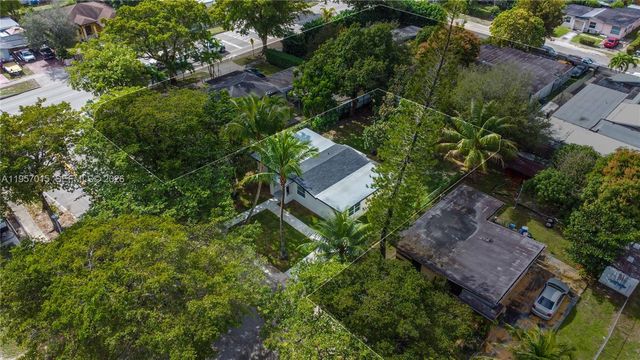 13720 NW 4th Ct, North Miami, FL 33168