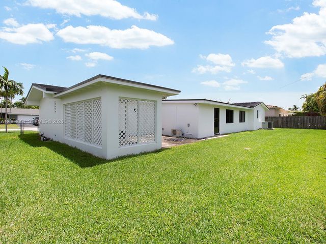 8790 SW 85th St, Miami, FL 33173