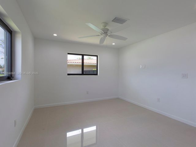 8790 SW 85th St, Miami, FL 33173