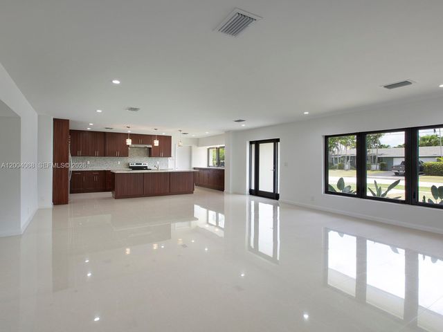 8790 SW 85th St, Miami, FL 33173