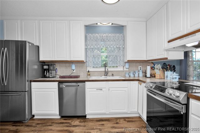 4935 Pinewood Drive, Hope Mills, NC 28348