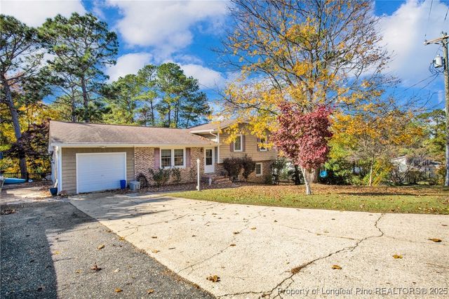 4935 Pinewood Drive, Hope Mills, NC 28348