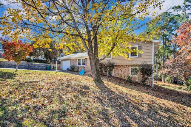 4935 Pinewood Drive, Hope Mills, NC 28348