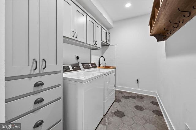 683 GRAVELLY HOLLOW RD, Medford, NJ 08055