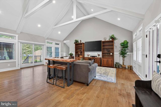 683 GRAVELLY HOLLOW RD, Medford, NJ 08055