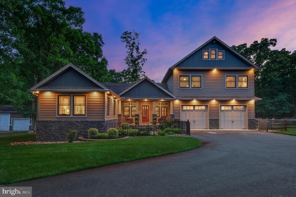 683 GRAVELLY HOLLOW RD, Medford, NJ 08055
