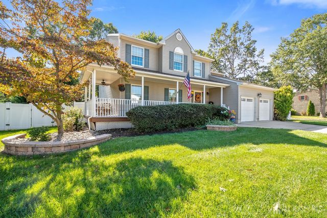 12 Ellingham Avenue, Monroe, NJ 08831