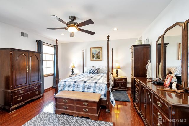12 Ellingham Avenue, Monroe, NJ 08831