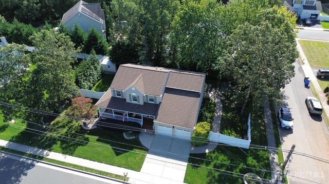12 Ellingham Avenue, Monroe, NJ 08831