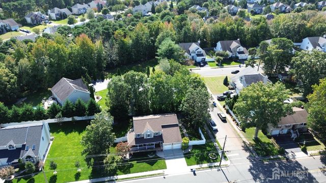 12 Ellingham Avenue, Monroe, NJ 08831