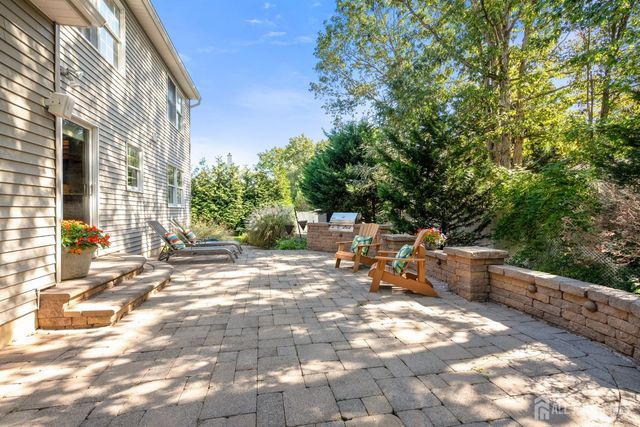 12 Ellingham Avenue, Monroe, NJ 08831