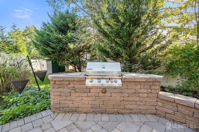12 Ellingham Avenue, Monroe, NJ 08831