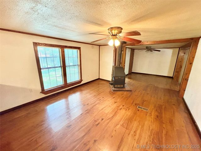 23244 E 754 Road, Tahlequah, OK 74464
