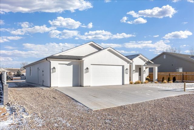 498 S 75 E, Enterprise, UT 84725
