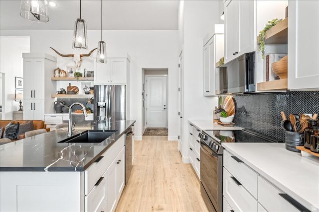 498 S 75 E, Enterprise, UT 84725