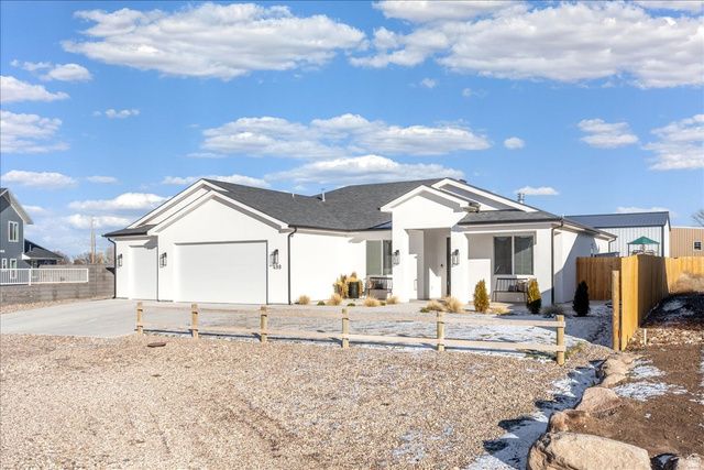 498 S 75 E, Enterprise, UT 84725