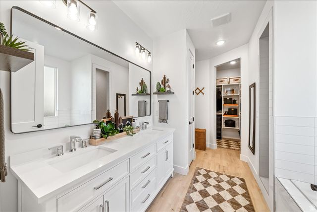 498 S 75 E, Enterprise, UT 84725