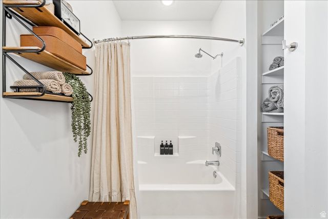 498 S 75 E, Enterprise, UT 84725