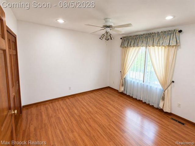 40318 Denbigh Drive, Sterling Heights, MI 48310