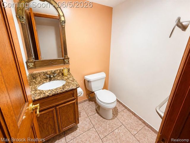 40318 Denbigh Drive, Sterling Heights, MI 48310