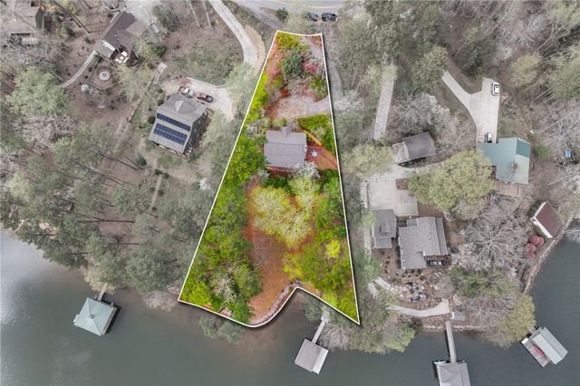 328 Harbor Drive, West Union, SC 29696