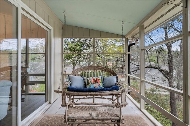 328 Harbor Drive, West Union, SC 29696