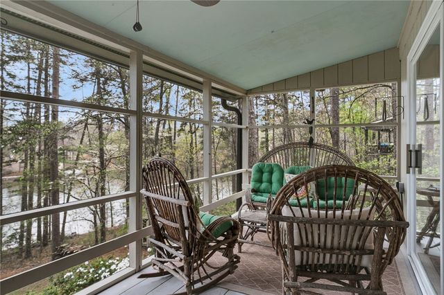 328 Harbor Drive, West Union, SC 29696