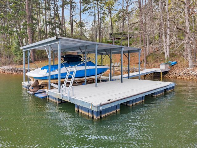 328 Harbor Drive, West Union, SC 29696