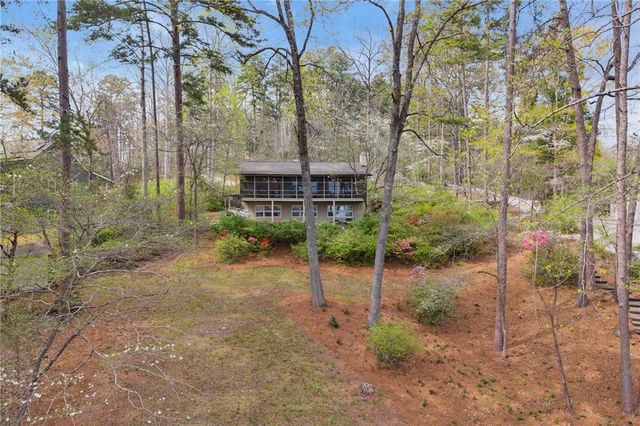 328 Harbor Drive, West Union, SC 29696
