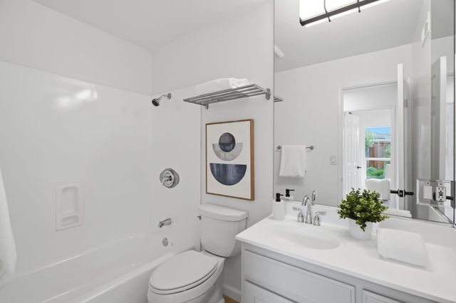 918 Mangrove Avenue, Sunnyvale, CA 94086