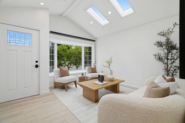 918 Mangrove Avenue, Sunnyvale, CA 94086
