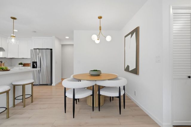 918 Mangrove Avenue, Sunnyvale, CA 94086