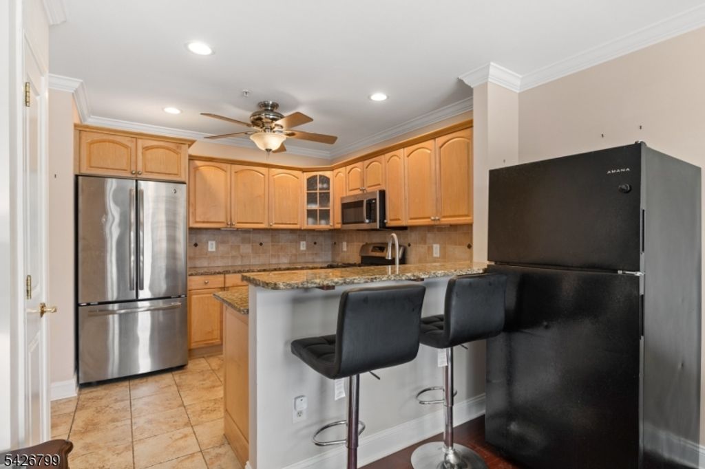 43 Manchester Ct, Kinnelon Boro, NJ 07405 — photo 2